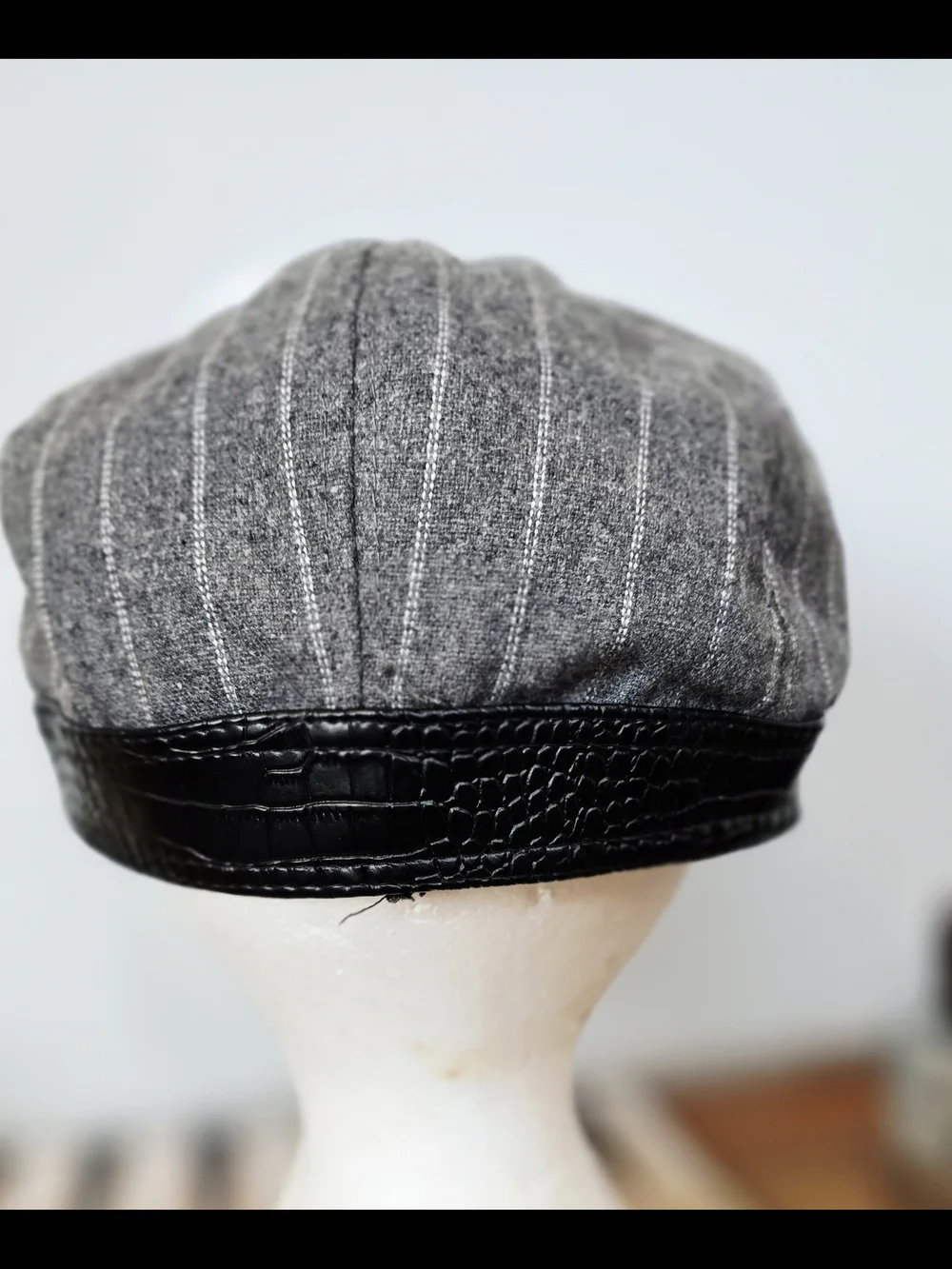 Stacy Adams Black and Gray Micro-Pattern Newsboy Cap